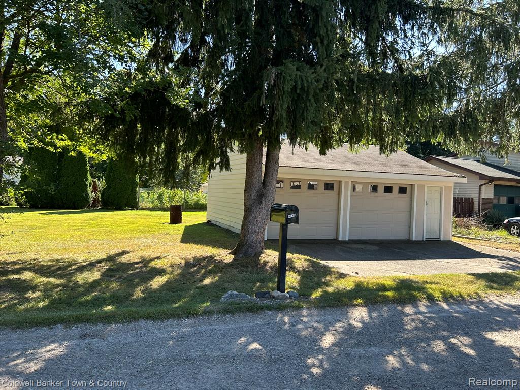 9150 Butternut Road, Whitmore Lake, MI 48189 — Photo 9