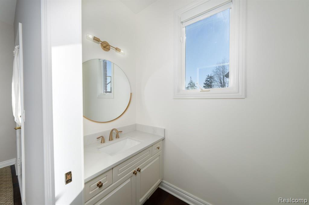 47924 MANORWOOD Drive, Northville, MI 48168 — Photo 38
