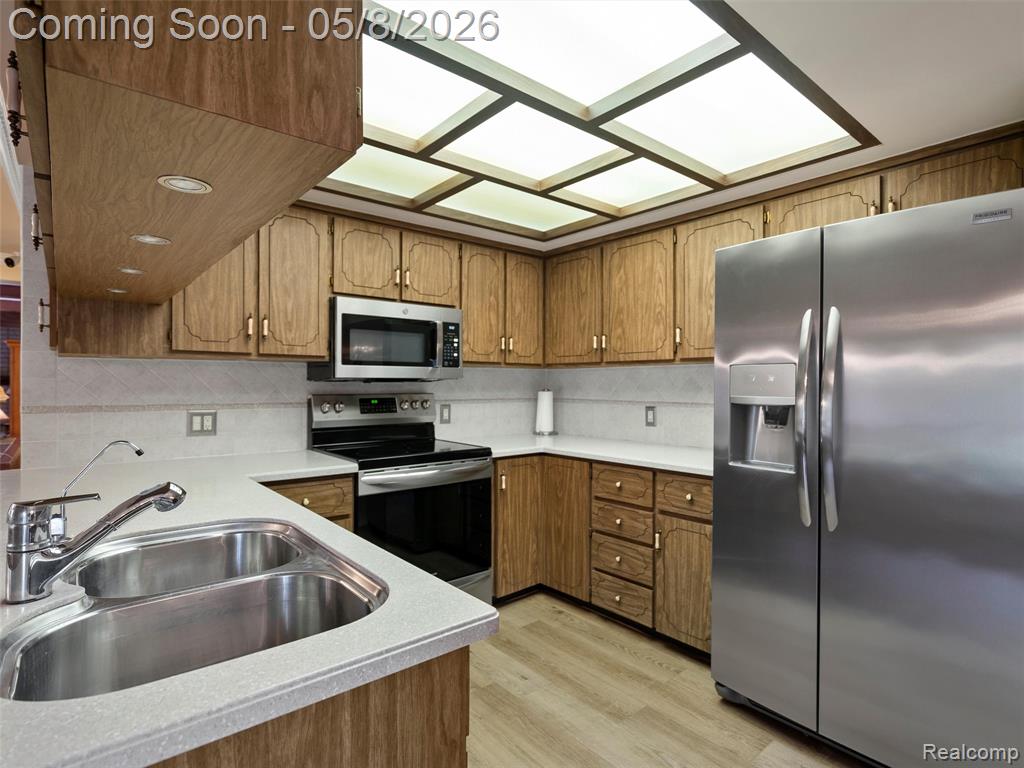 38523 Manchester Street, Clinton Twp, MI 48036 — Photo 18