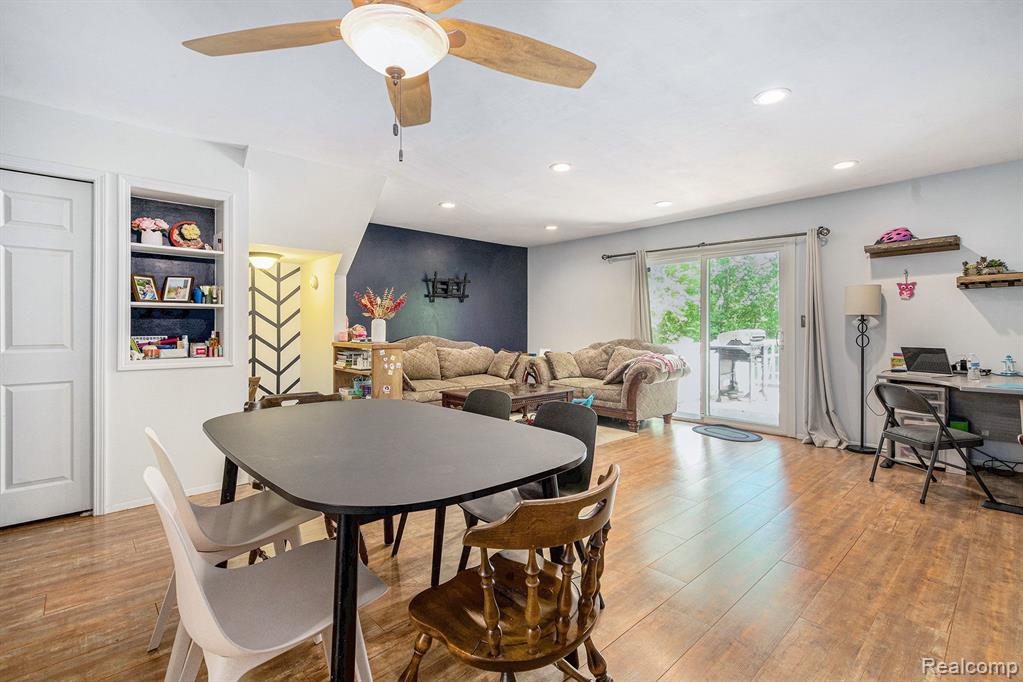 3472 BURBANK Drive, Ann Arbor, MI 48105 — Photo 3