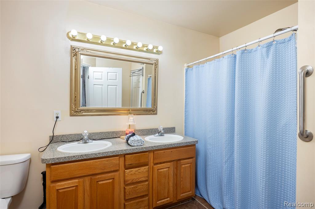 41841 S Service Drive, Belleville, MI 48111 — Photo 16