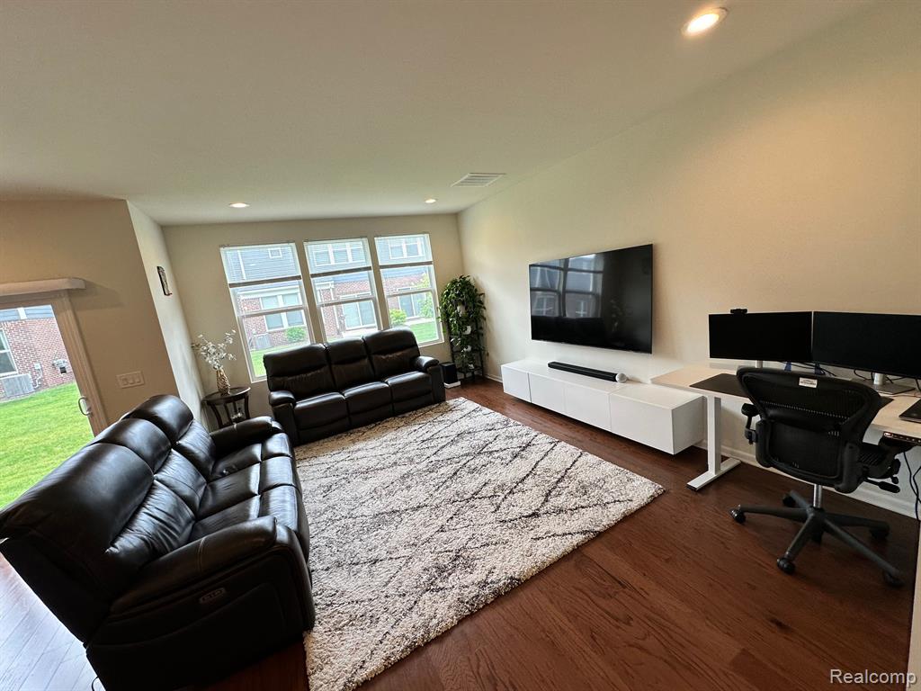 43541 PROSPECT, Novi, MI — Photo 14