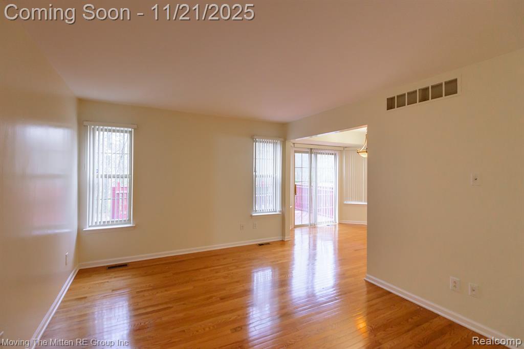 8784 Ironwood Drive, Van Buren, MI 48111 — Photo 6