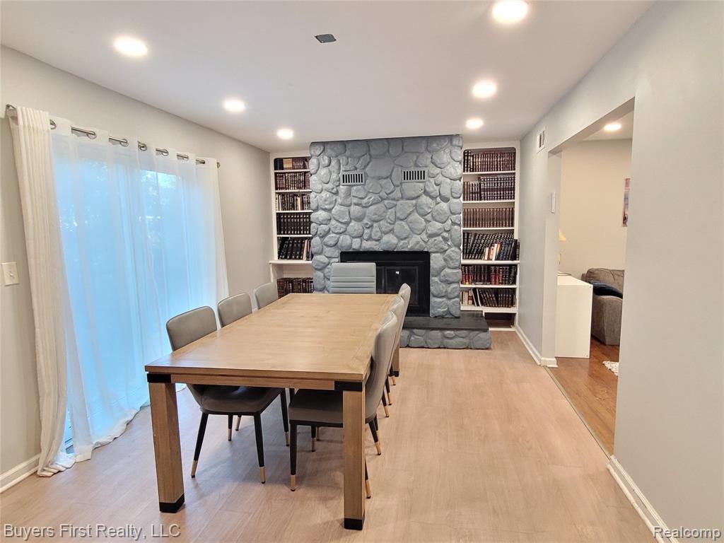 14710 Loretta Place, Oak Park, MI 48237 — Photo 4