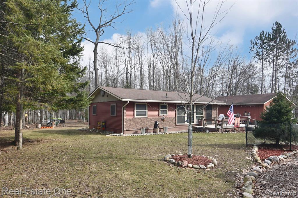 4084 N Weasel Trail, Lincoln, MI 48742 — front exterior