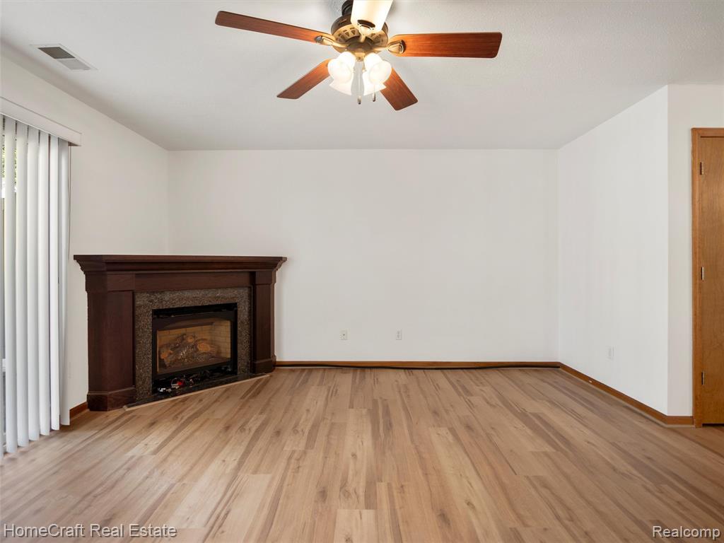 382 Marigold Circle, Westland, MI — Photo 8