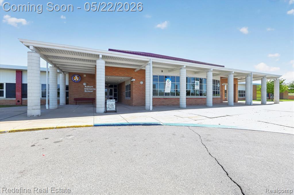 3207 Waukegan Street, Auburn Hills, MI 48326 — Photo 32