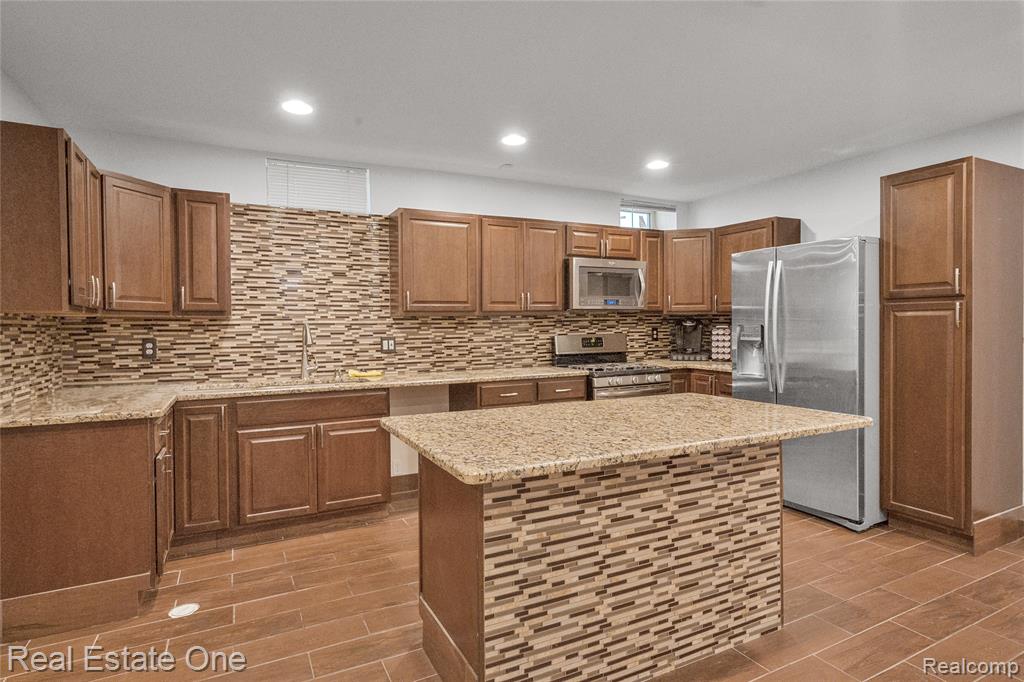 6067 N Vernon Street, Dearborn Heights, MI 48127 — Photo 43