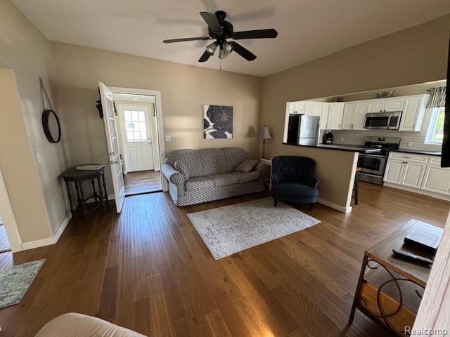 417 Locke Street, East Tawas, MI 48730 — Photo 4