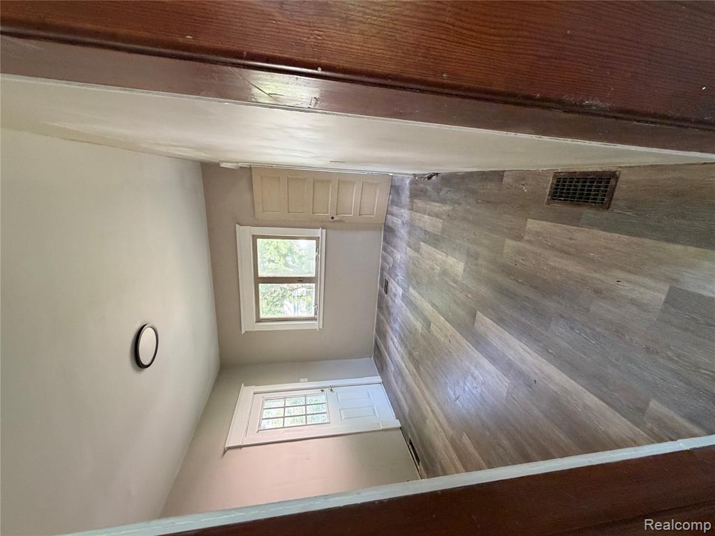 808 Division Street, Owosso, MI 48867 — Photo 5