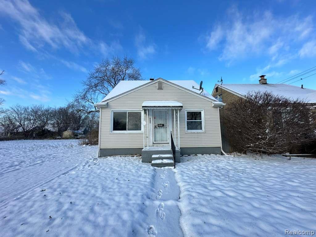 8685 Vaughan Street, Detroit, MI 48228 — Photo 18