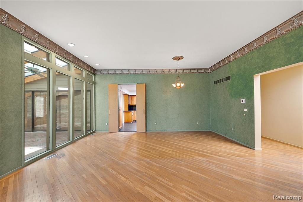 700 Lakeside Drive, Birmingham, MI 48009 — Photo 10