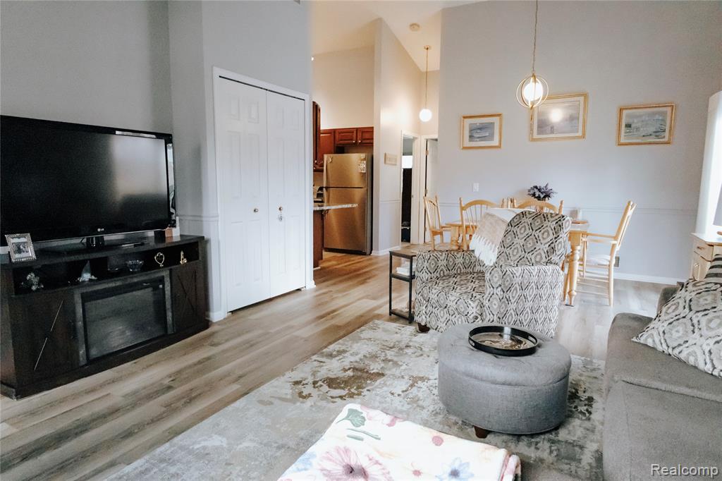 23342 Redman Court, Trenton, MI 48183 — Photo 28