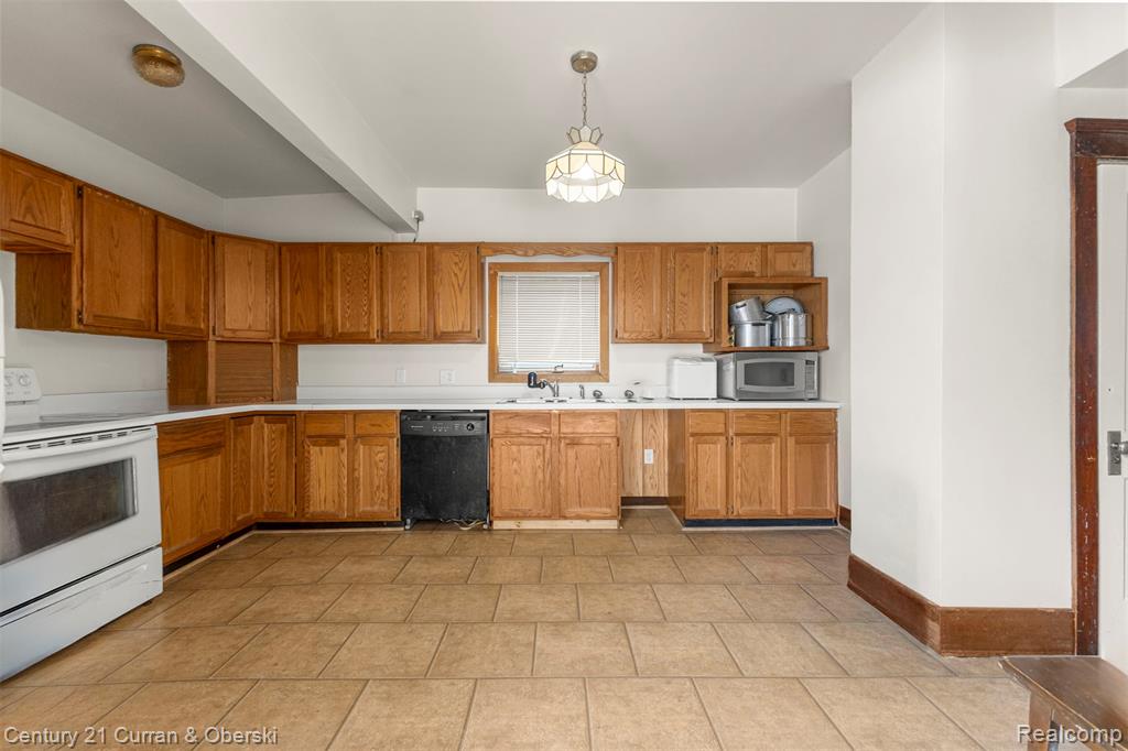 7737 Senator Street, Detroit, MI 48209 — Photo 13