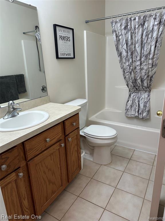 1429 Sherwood Forest Court, Waterford, MI 48327 — Photo 7