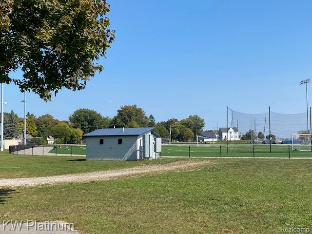 558 Myrtlewood Street, Marysville, MI 48040 — Photo 20