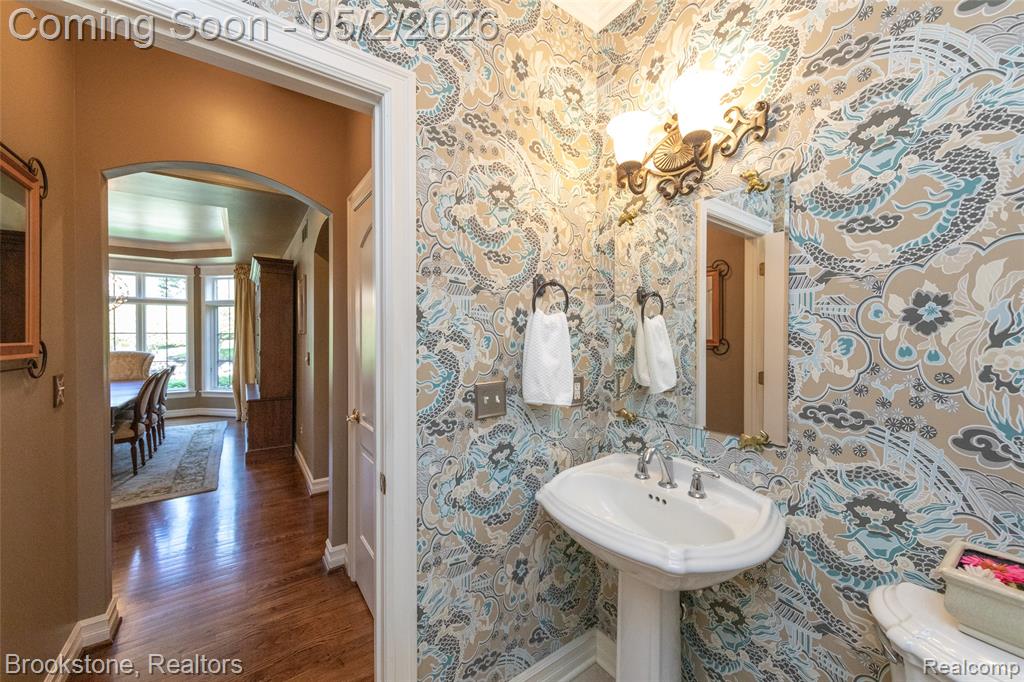 9811 KINGSTON POINTE, Clarkston, MI 48348 — Photo 38