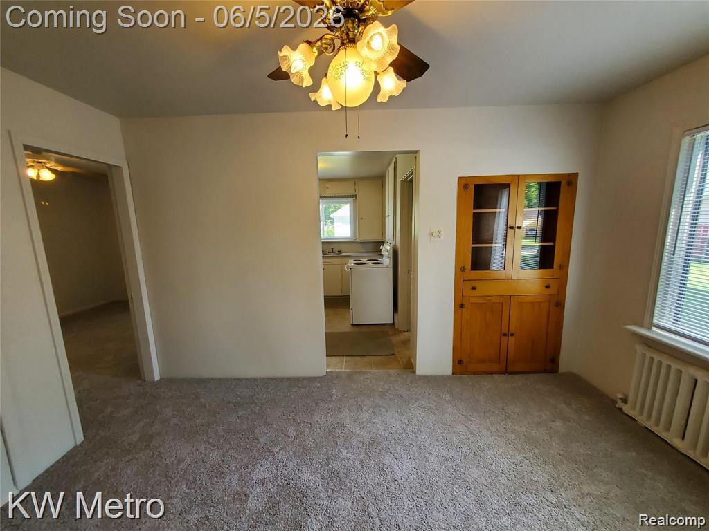 27096 Hampden Street, Madison Heights, MI 48071 — Photo 4
