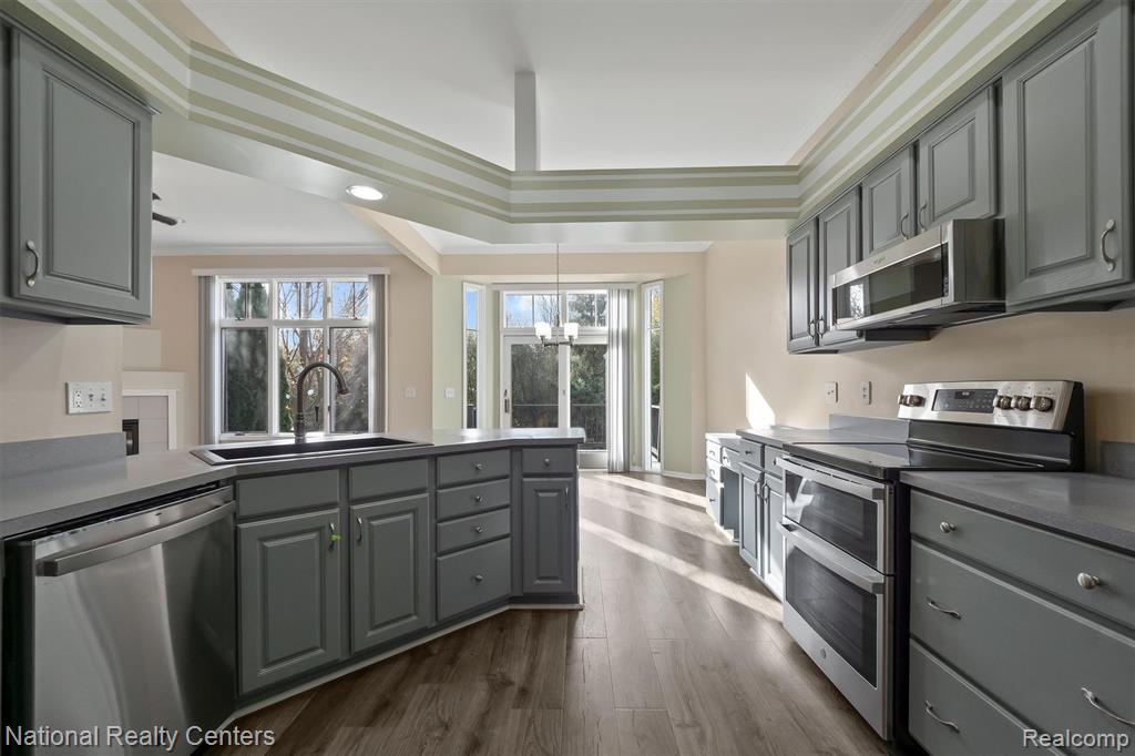 667 Shortridge Avenue, Rochester Hills, MI 48307 — Photo 10