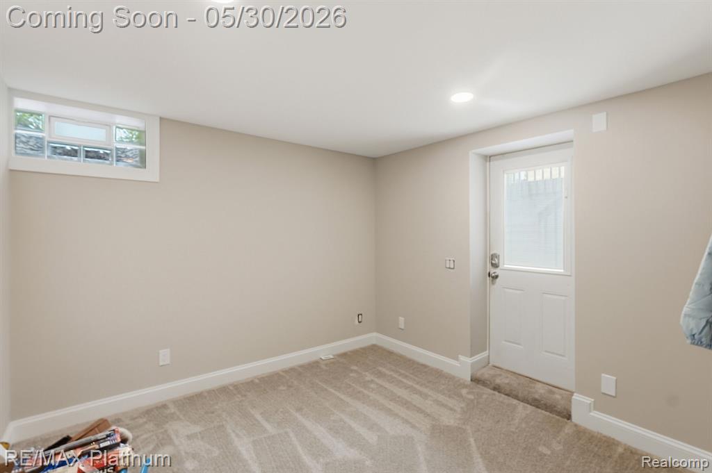 11025 Hamburg Road, Whitmore Lake, MI 48189 — Photo 32