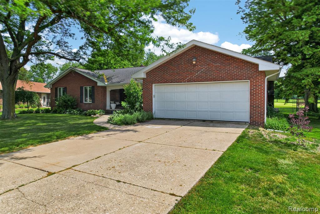1330 Meadow Green Lane, Linden, MI 48451 — Photo 39