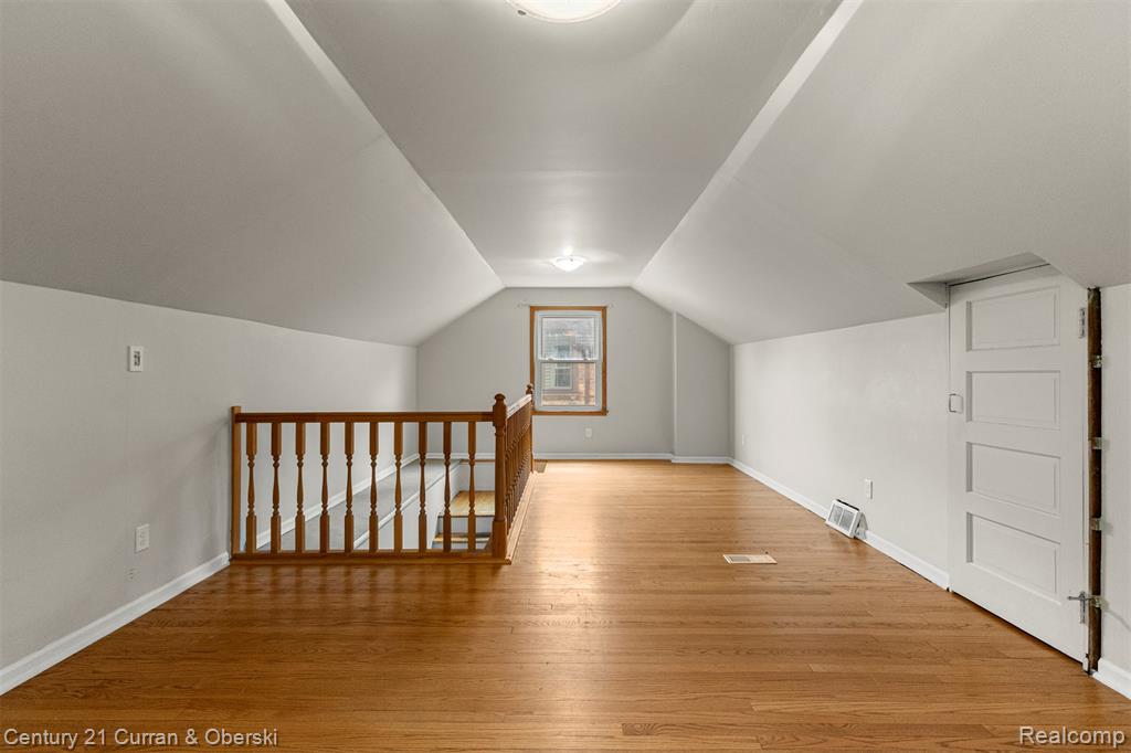 9616 Auburndale Street, Livonia, MI 48150 — Photo 33
