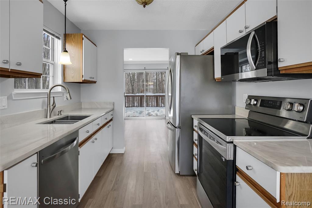 41498 Cornell Drive, Novi, MI — Photo 9