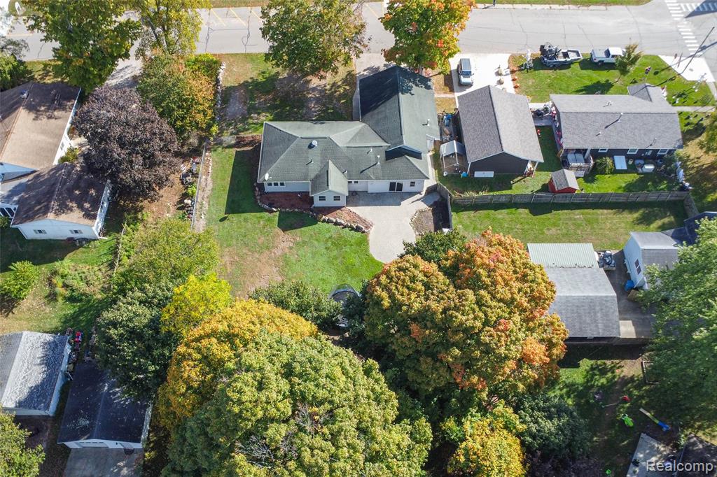 111 N Ann Street, Byron, MI 48418 — Photo 27