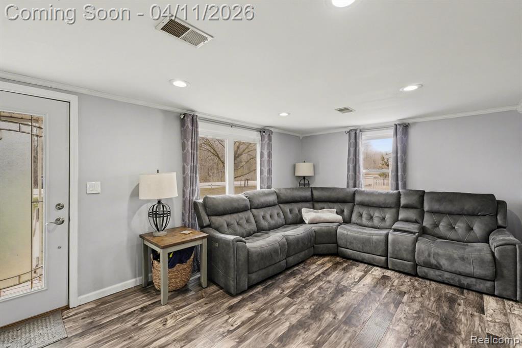 16485 Jennings Road, Fenton, MI 48430 — Photo 12