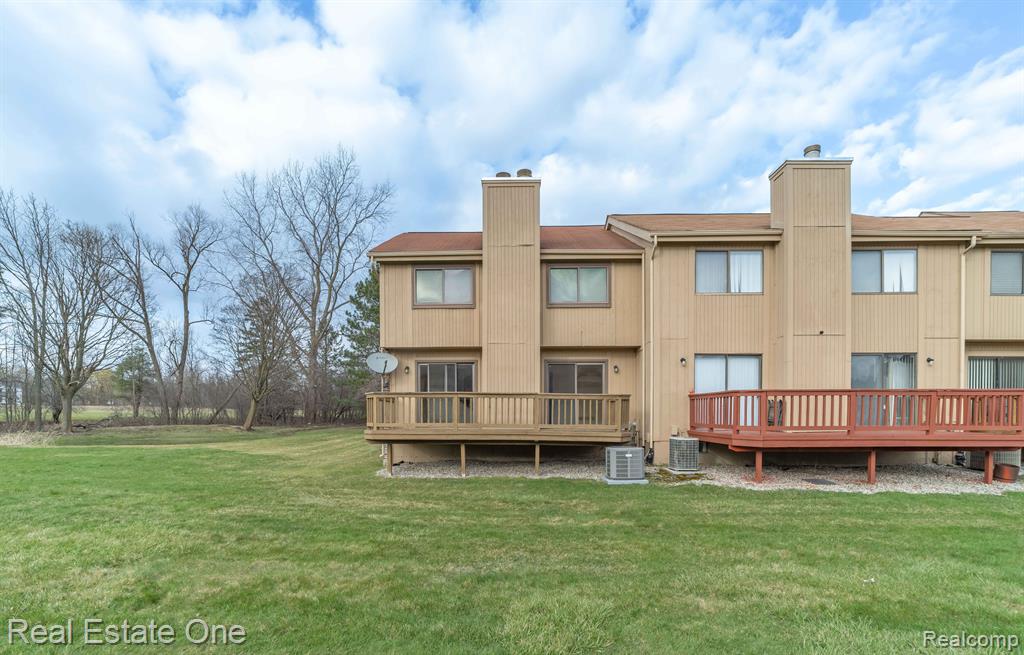 6250 POTOMAC Circle, West Bloomfield, MI — Photo 49