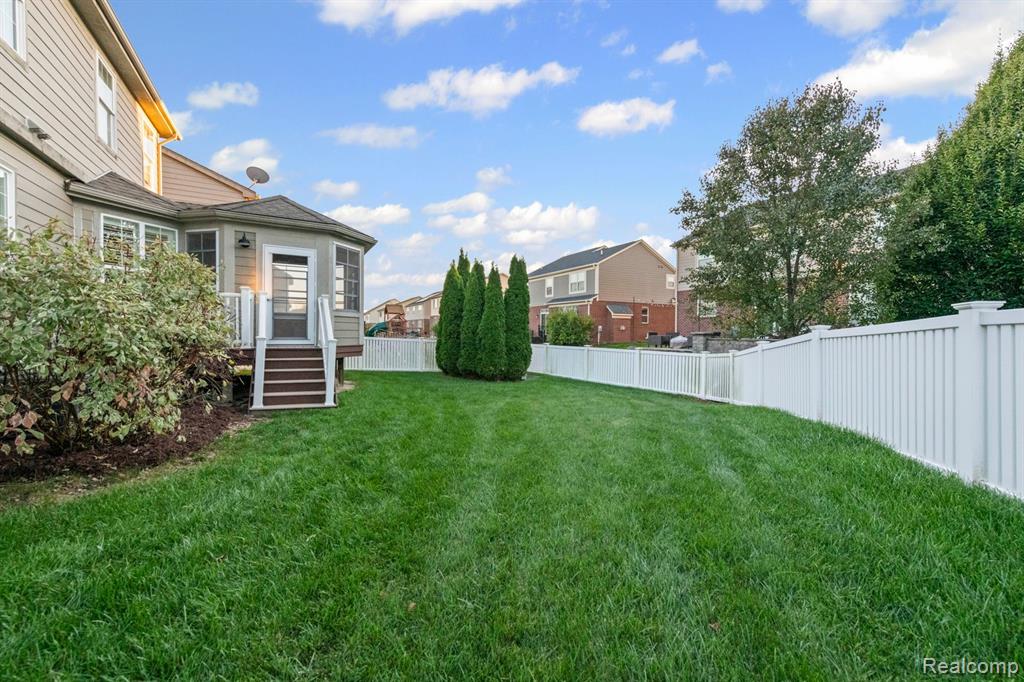51229 Glen Hollow Avenue, Canton, MI 48188 — Photo 45