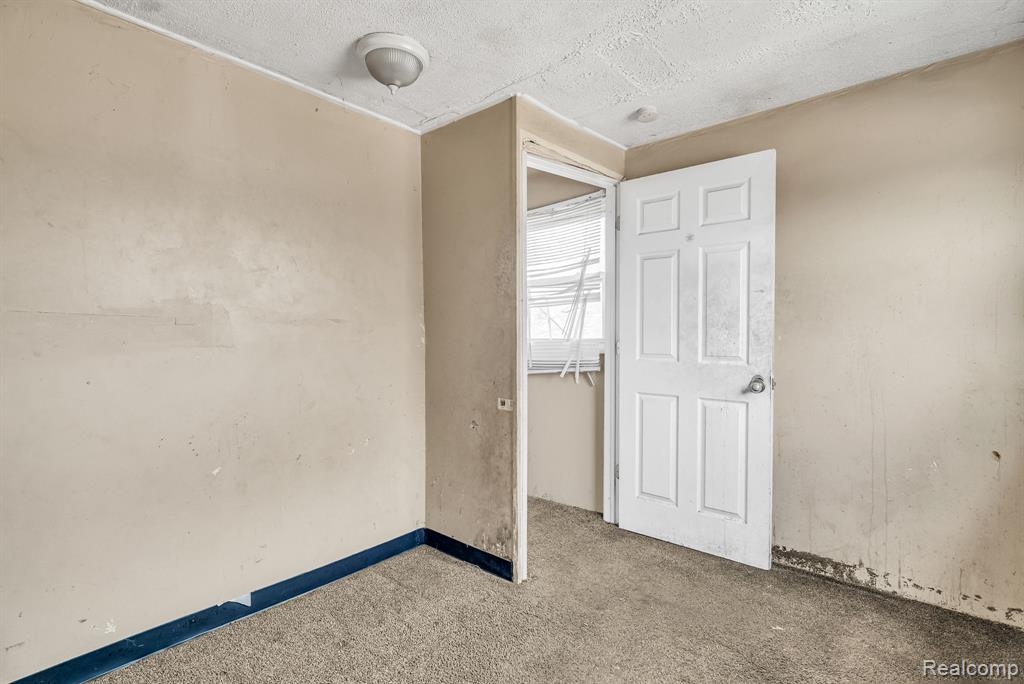 18505 Ashton Avenue, Detroit, MI 48219 — Photo 24