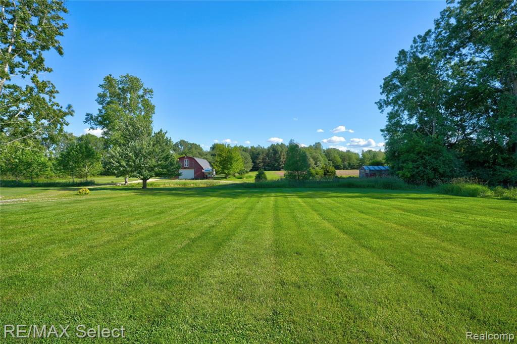 10469 W PIERSON Road, Flushing, MI 48433 — Photo 13