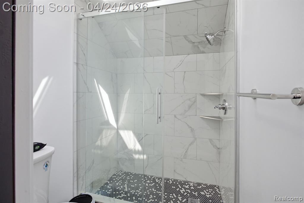 8488 Annette Avenue, Grosse Ile, MI 48138 — Photo 36
