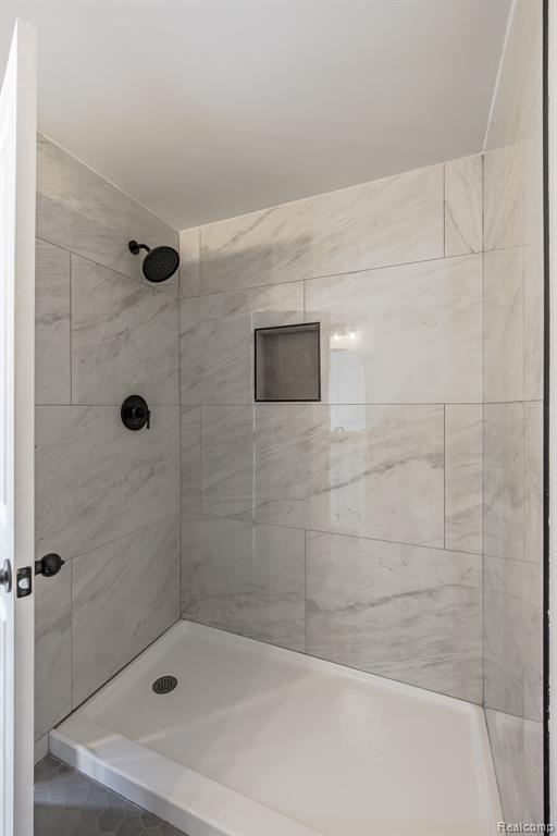 4075 Kempf Street, Waterford, MI 48329 — Photo 40