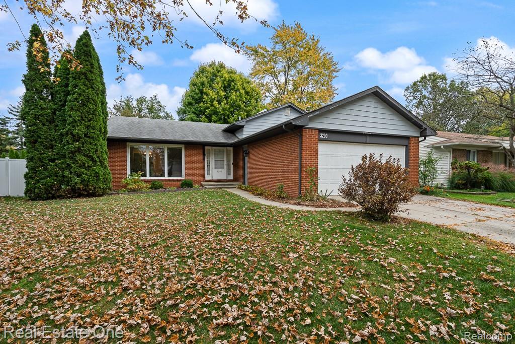 3290 Wolverine Drive, Troy, MI 48083