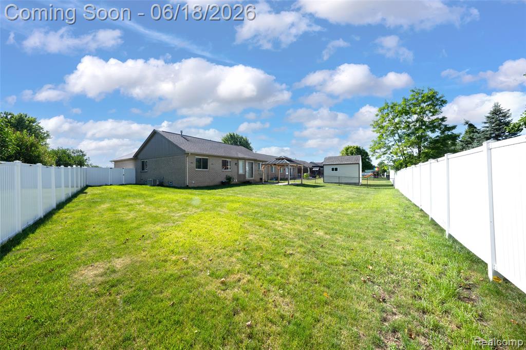 45925 Ashwood Lane, Macomb, MI 48044 — Photo 35