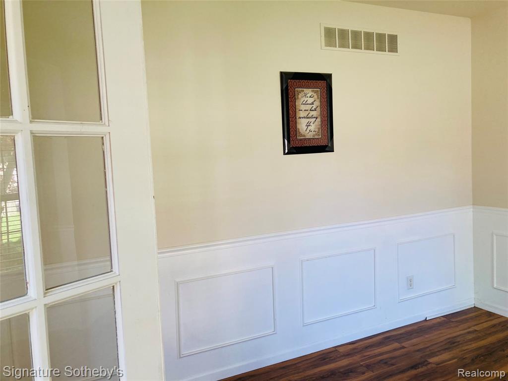 1070 Arthur Drive, Troy, MI 48083 — Photo 8