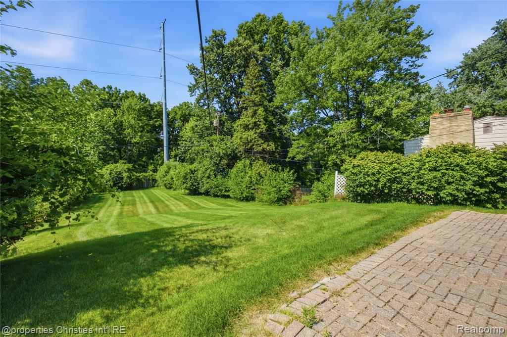 594 Provincetown Road, Auburn Hills, MI 48326 — Photo 36