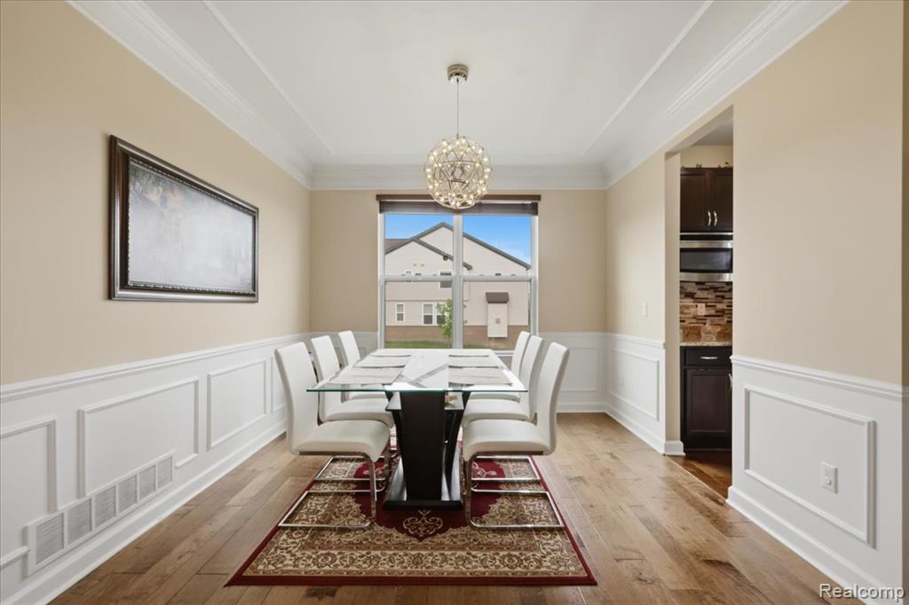 4810 E Stonegate Circle, Lake Orion, MI — Photo 11