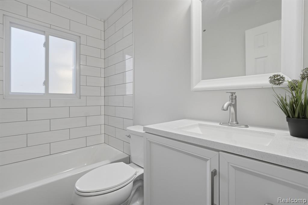 28231 Fountain Street, Roseville, MI 48066 — Photo 15