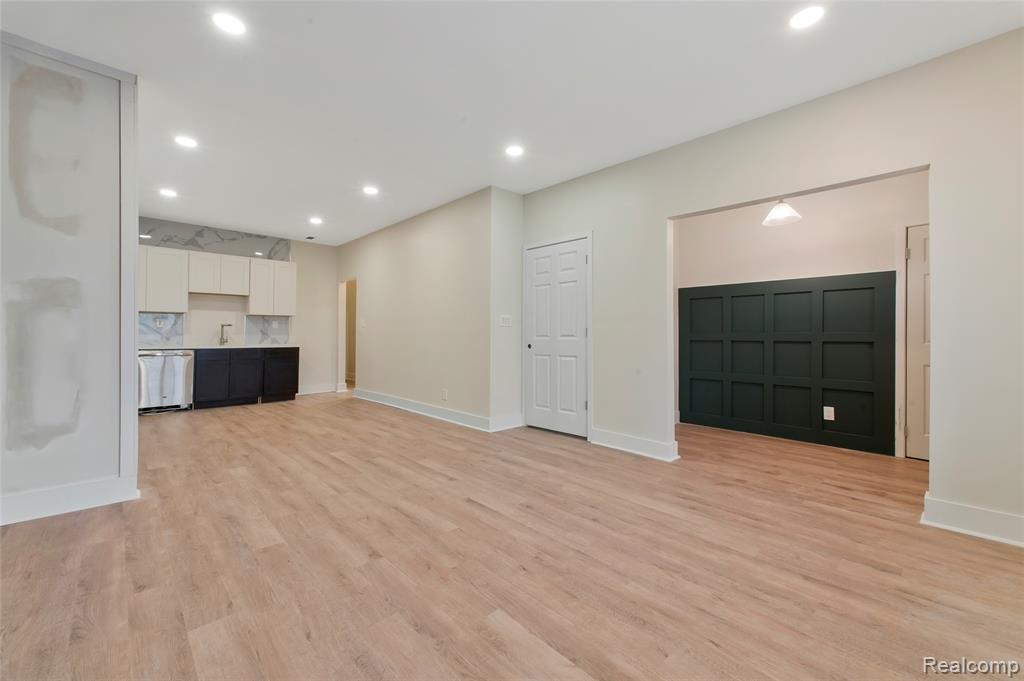 9628 Broadstreet Avenue, Detroit, MI 48204 — Photo 29