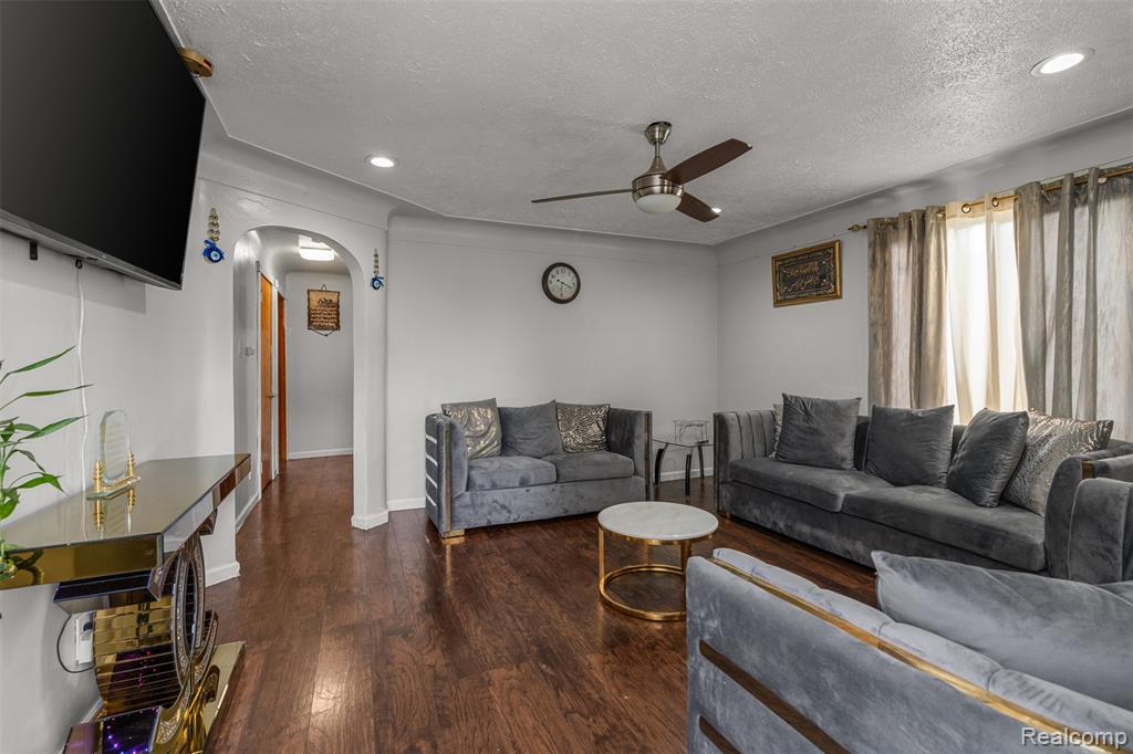 7044 Continental Avenue, Warren, MI 48091 — Photo 3