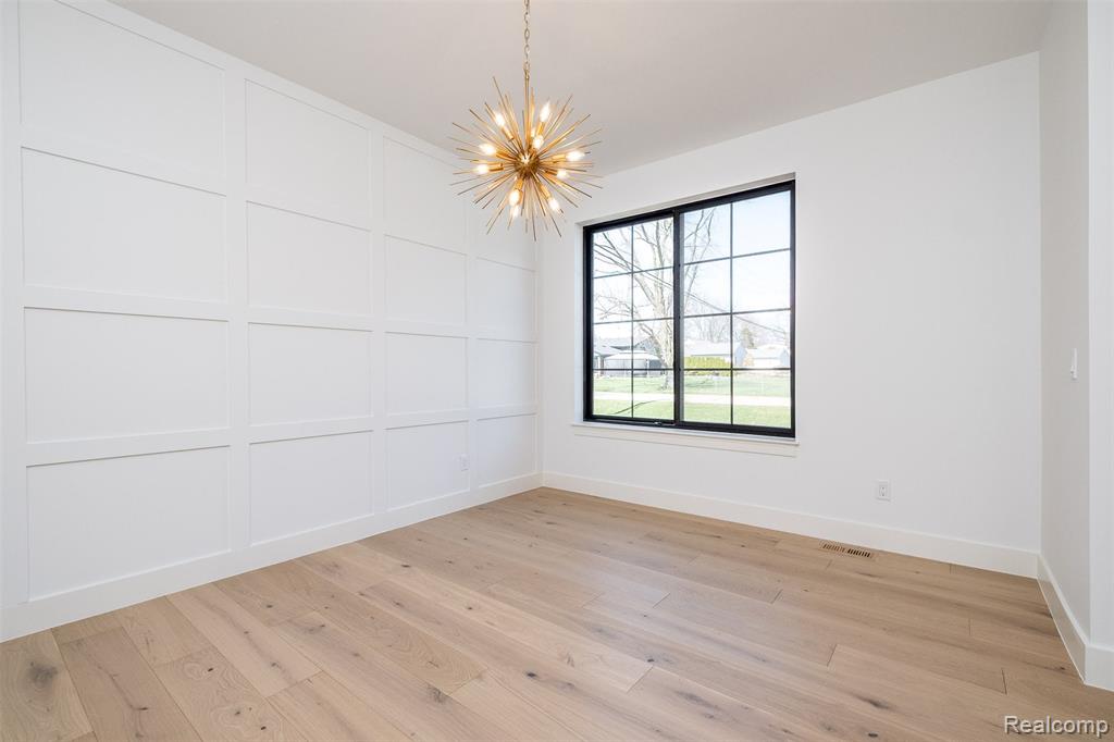 50 Lesdale Drive, Troy, MI 48085 — Photo 15