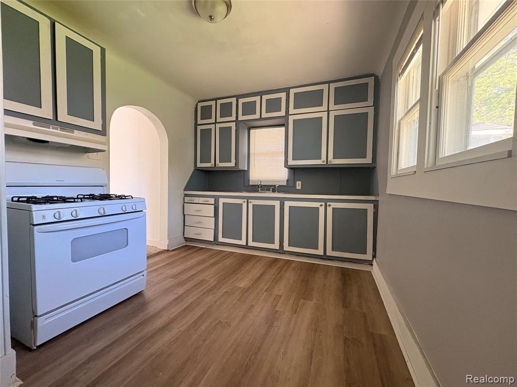 814 Alvord Avenue, Flint, MI 48507 — Photo 7