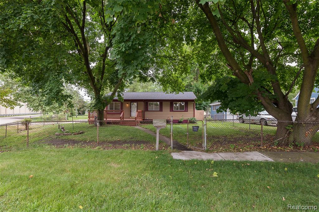 658 Kansas Avenue, Ypsilanti, MI 48198 — Photo 8