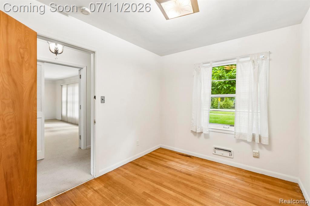 6105 Gilbert Lake Road, Bloomfield Hills, MI 48301 — Photo 18