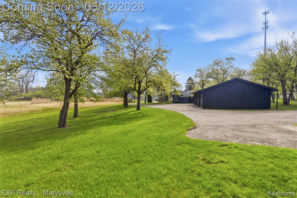 3345 Beach Road, Port Huron, MI 48060 — Photo 43