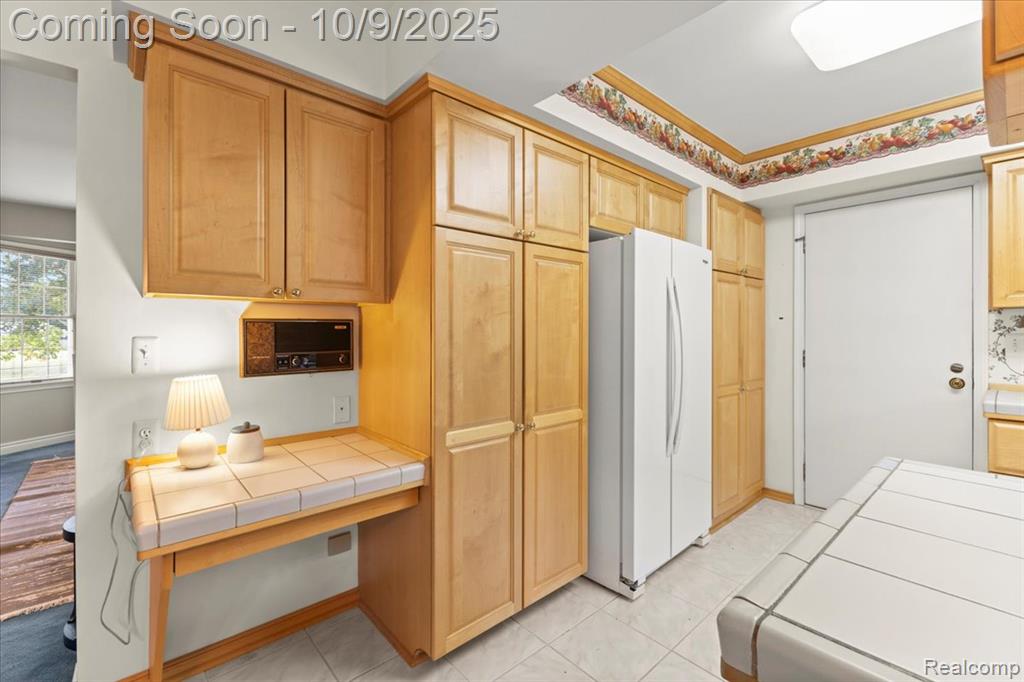 12190 Carriage Trail Circle, Davisburg, MI 48350 — Photo 18