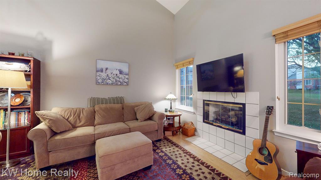 606 WINWOOD Circle, Walled Lake, MI 48390 — Photo 6